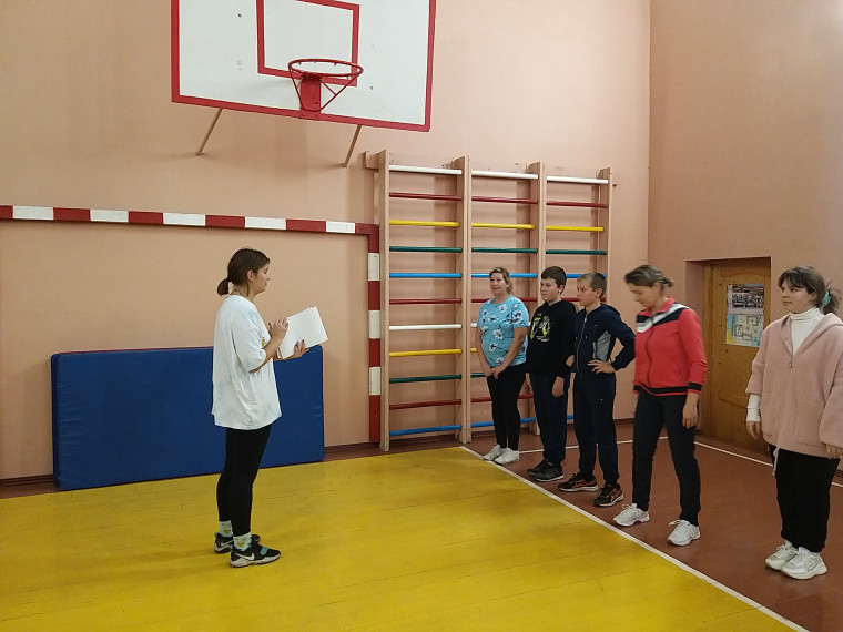 "Летающий мяч".