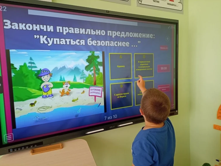 Третий день во второй смене лагеря.